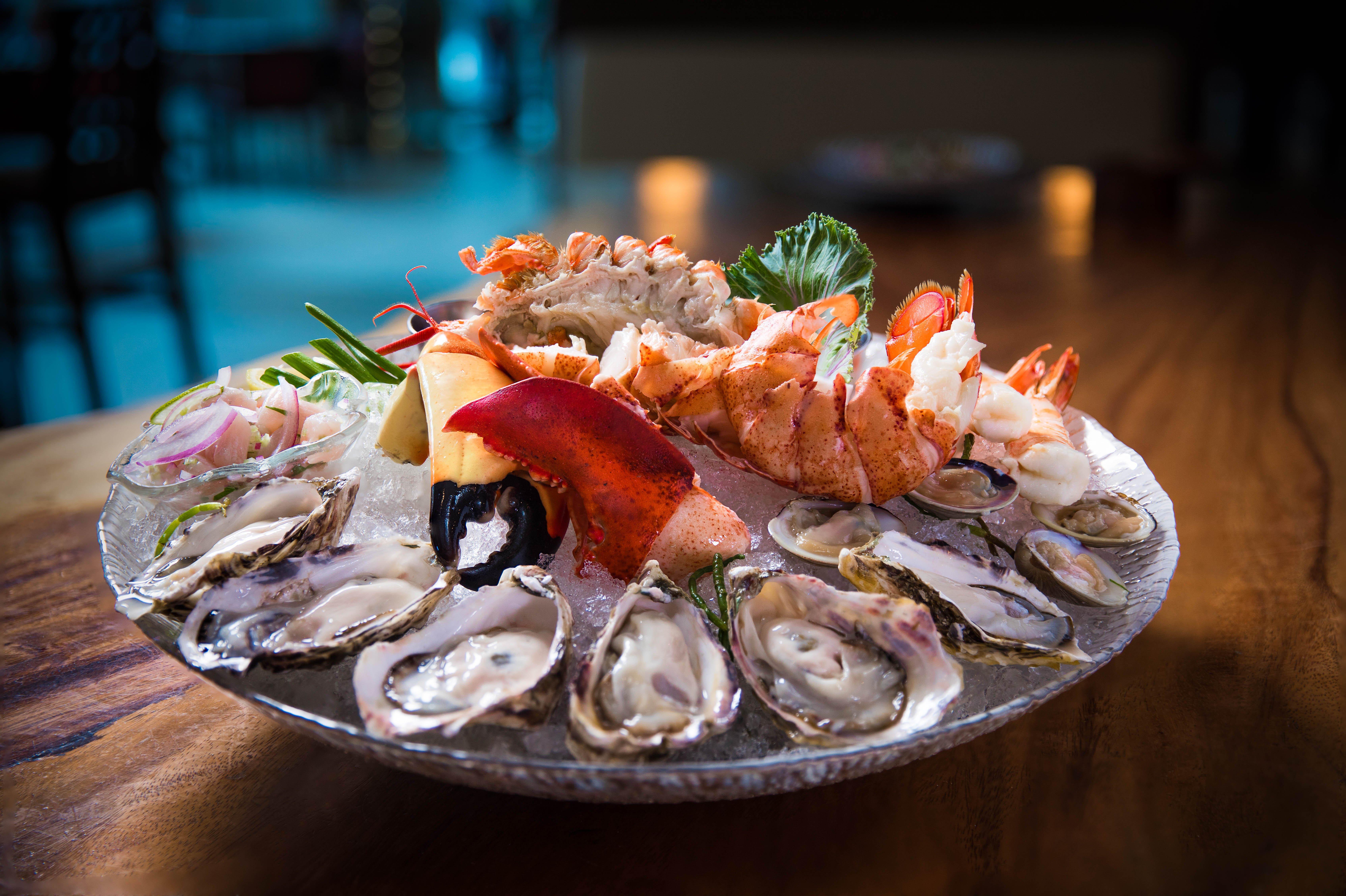 โรงแรมคิมป์ตัน เอพิก ไมอามี ภายนอก รูปภาพ Seafood platter
