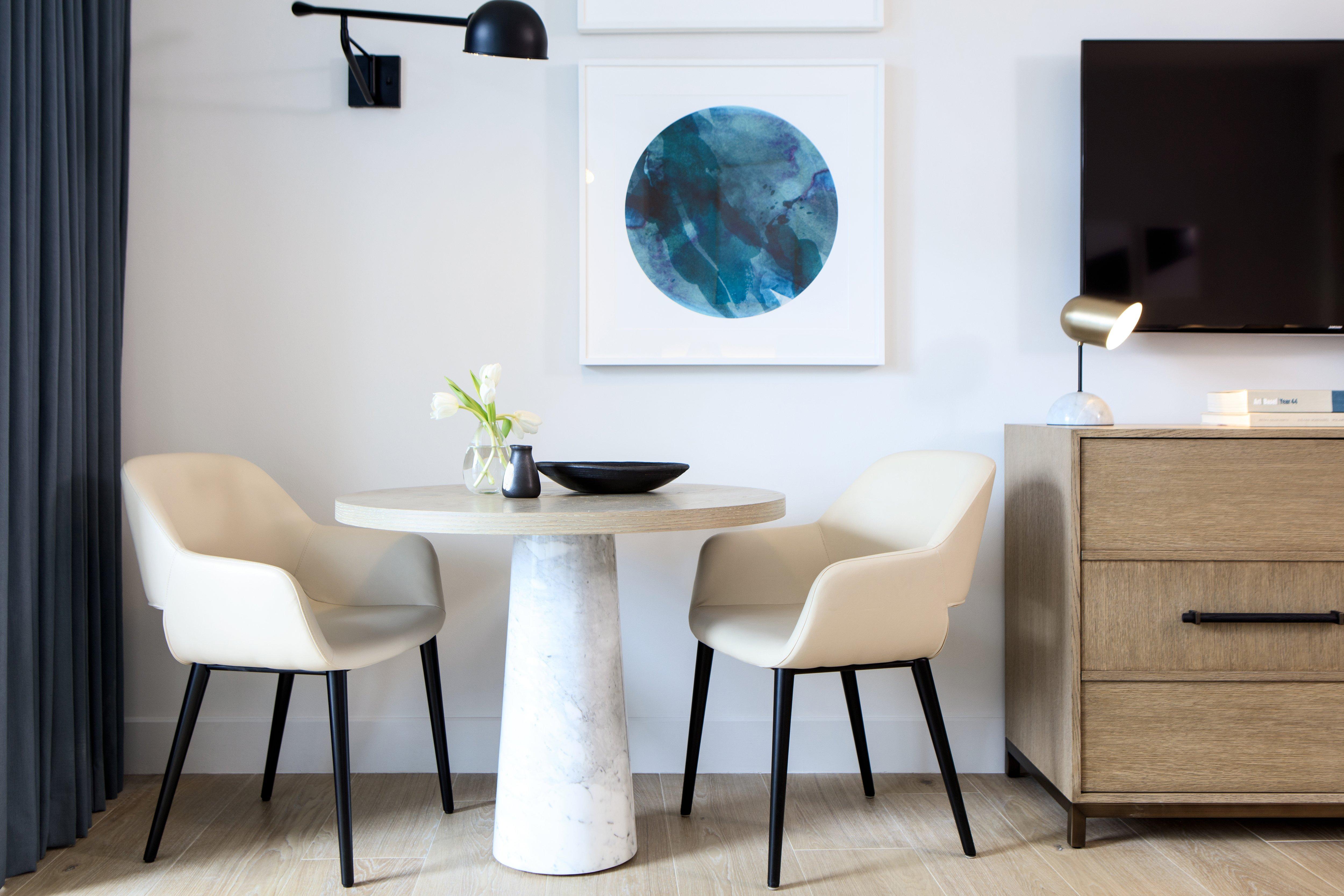 โรงแรมคิมป์ตัน เอพิก ไมอามี ภายนอก รูปภาพ A dining room in a hotel