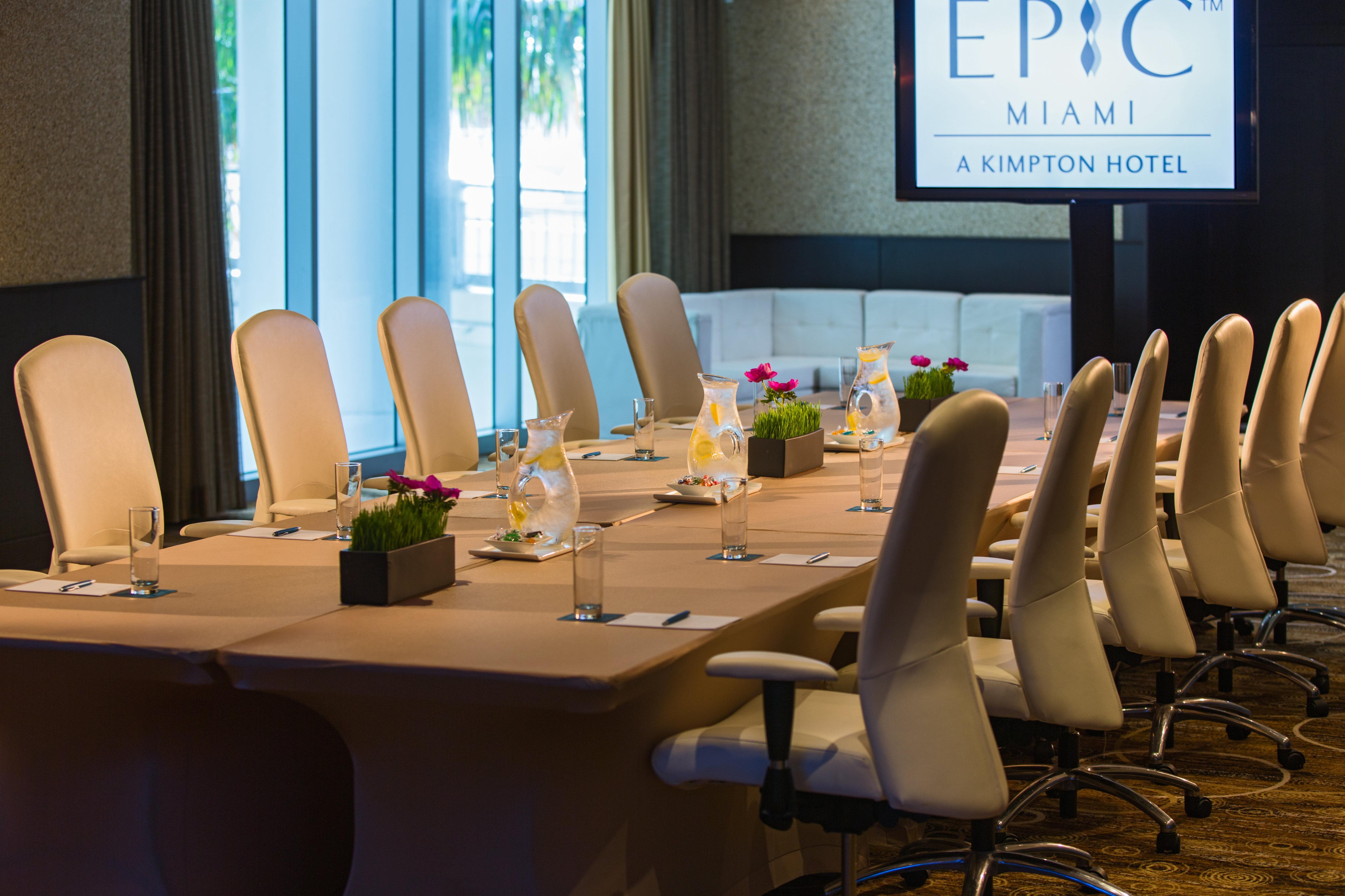 โรงแรมคิมป์ตัน เอพิก ไมอามี ภายนอก รูปภาพ Boardroom at EPIC